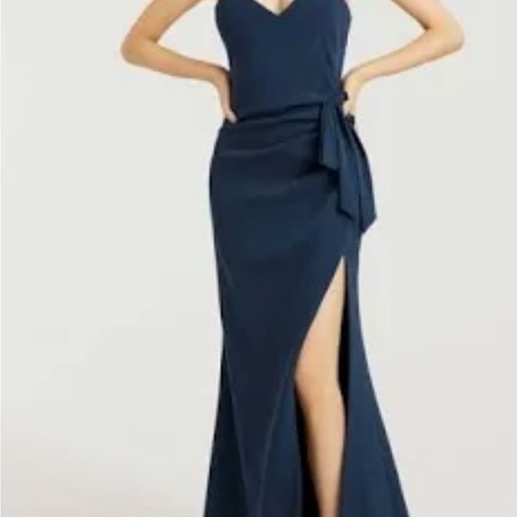 The PERFECT Cinq a Sept - Formal Gown, that’s not black! - Picture 2 of 4